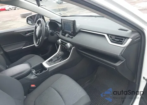 2022 Toyota Rav4 Xle z USA, uszkodzony, nr VIN 2T3P1RFV3NW256249